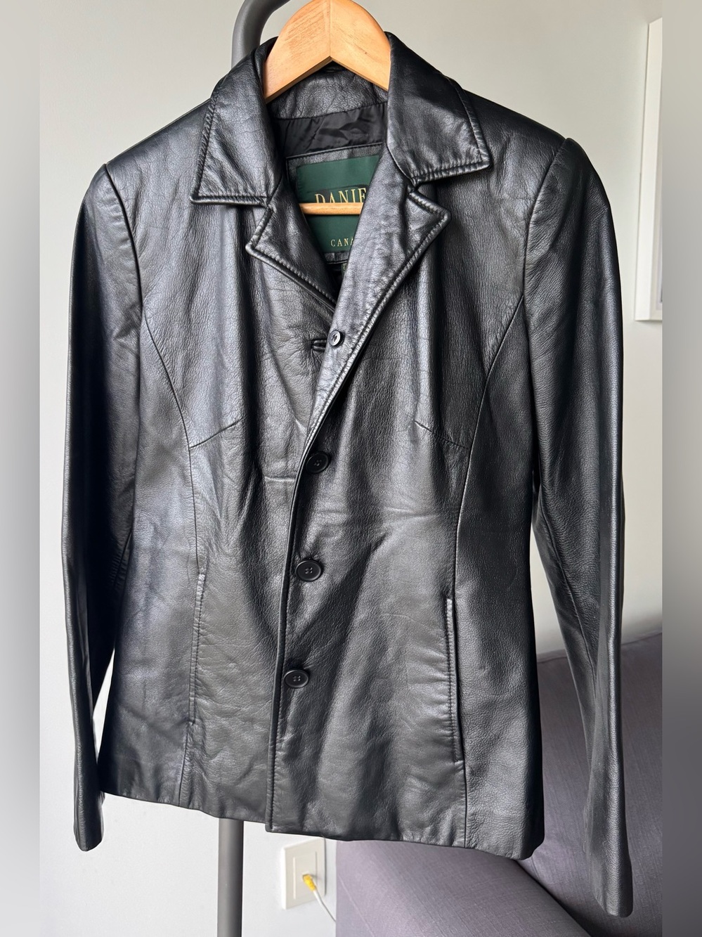 Danier Black Leather Button-Front Jacket - Women, slim fit